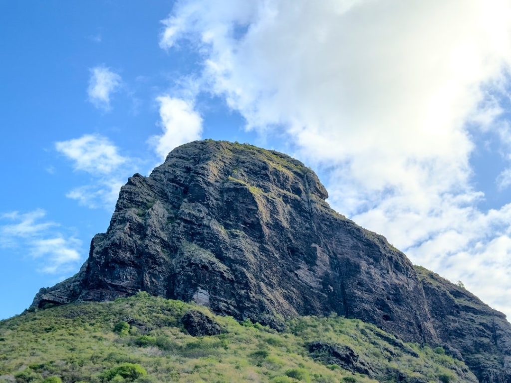 Mauritius pontosítja a kéz nélküli vezetésre vonatkozó szabályokat: ezt érdemes tudniuk a turistáknak