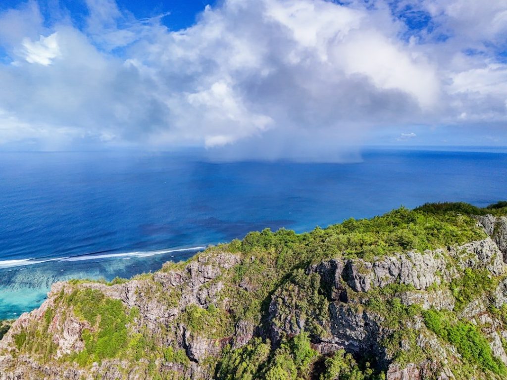 Mai Mauritius időjárás: augusztusi előrejelzés, záporok és szeles figyelmeztetés